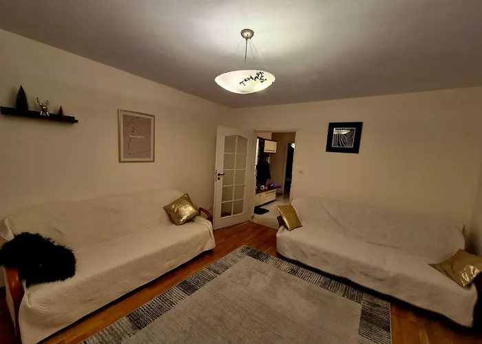 Wyzwolenia Lägenhet *