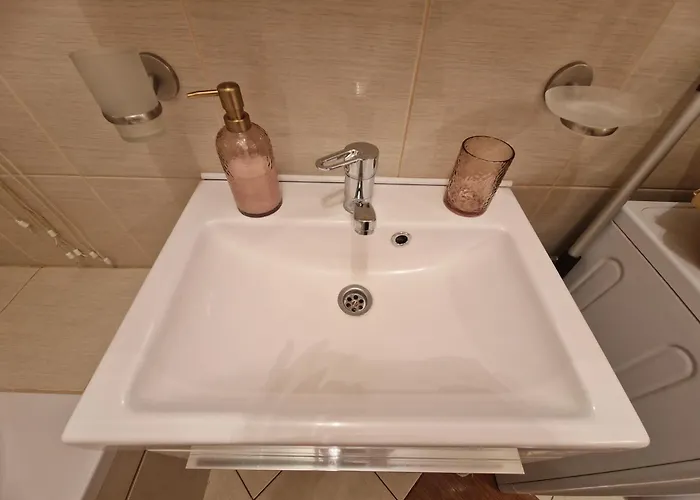 Wyzwolenia Lägenhet